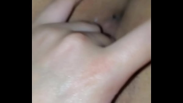 I LIKE TO MASTURBATE FOR YOU, WATCH HOW I SQUIRT