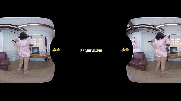 Virtual reality porn piss drinking for sexy babe Isabel Dark
