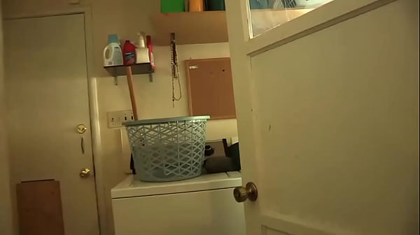 19-Year Old College Coed Lesbians Finger And Eat Pussy