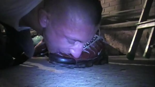 196 french slut fucked by 2 badboys in discet b...