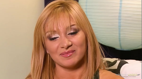 Lea shares the story of the best orgasm of her life with her horny lover