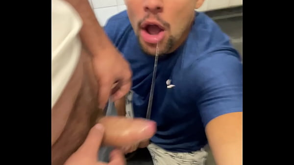 NO BANHEIRO, ATIVO METEU NO CUZINHO DO PASSIVO ...