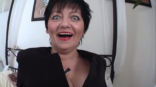Casting Porn - Petra fucks first Dildo after Blowjob