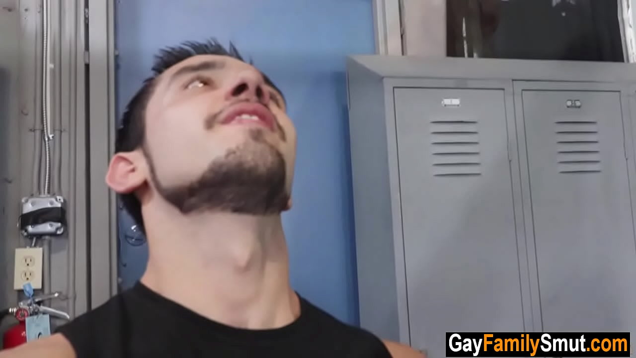 Muscle DILF tío adoptivo se folla a su sobrino - gay jodido familia
                    anal young old hairy family muscle bareback muscular taboo dilf step hairy ass gay sex old and young gay porn hairy butt fucked up family stepuncle stepnephew step uncle muchos negros