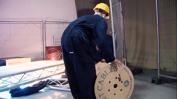 Carly Parker Has A Threesome With Her Construction Partners
