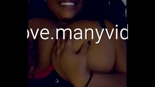 Download Video - renelove ass an tits out