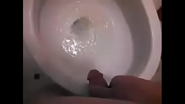 shaved dick peeing