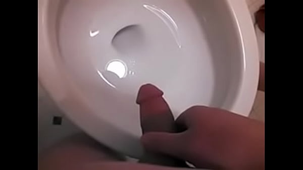 shaved dick peeing