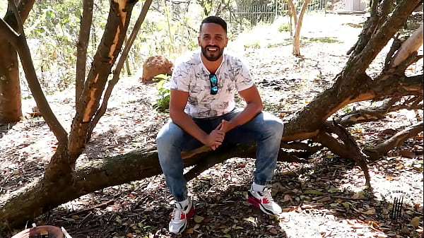 NOW ON RED the FIRST EPISODE of the channel's NEW SERIES, ENTREPADAS DO TIGRÃO debuting in style with the wonderful RAVE GIRL!! FULL ON RED!!!