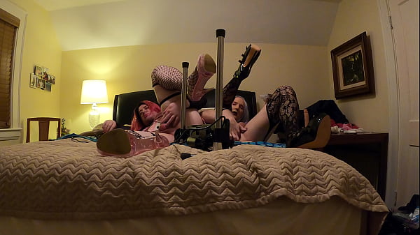 Trans Kelsey Masters Fucked by Fuck Machine Whi...