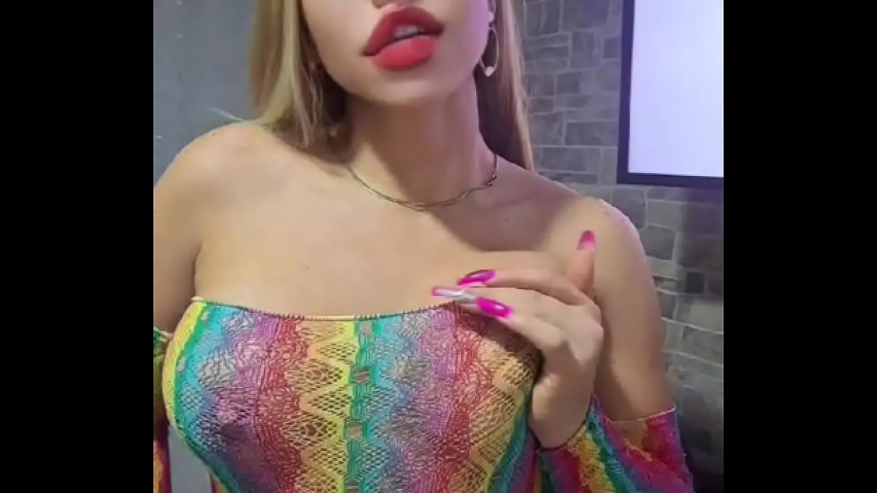 la reina de las mamadas, rubia tetona chupando, el mejor sexo oral, mamada de una madura linda, la mejor mamada de todas, una deliciosa mamada de puta, rabitquicky dando una buena mamada, una mamada en el salón de la casa
                    porn hardcore blonde latina sexy cock milf blowjob handjob amateur wet dick oral orgasm mamada colombiana casero super mamada la reina de las mamadas the queen of blowjobs muchos negros