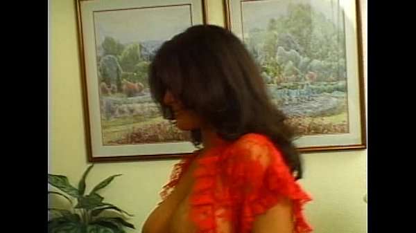 LBO - International Lovers - scene 3