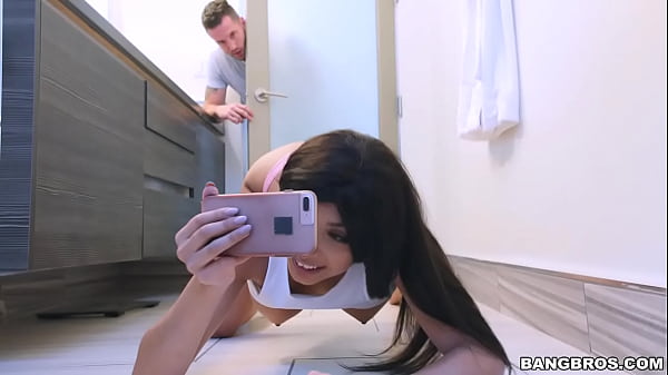 Step Brother Goes Deep in Aaliyah's Ass