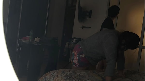 Download Video - Madre soltera que conoci por Facebook quiere que la embaraze a toda costa&comma; le encanta tener sexo todo el dia