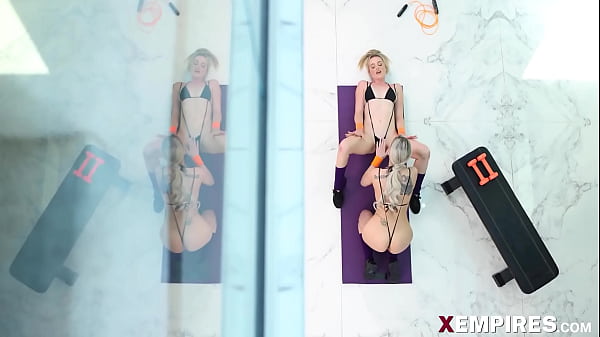 Sexy Ladies Charlie Ford and Kenzie Taylor Workout Those Holes