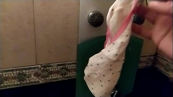 Paja bombacha de hermana, muy caliente. Acabo a...