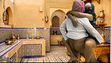 Saudi Arabia Husband and Iranian wife fuckes in Kitchen