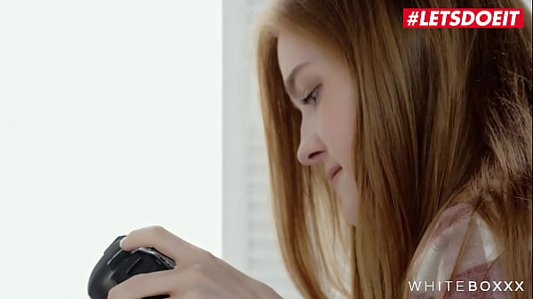 WHITE BOXXX - (Jia Lissa and Red Fox) Eastern Girls Are Having Lesbo Sex Alone At Home