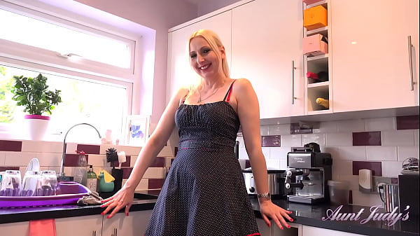Download Video - AuntJudys - 42yo Hot Blonde MILF Tracey - Kitchen JOI