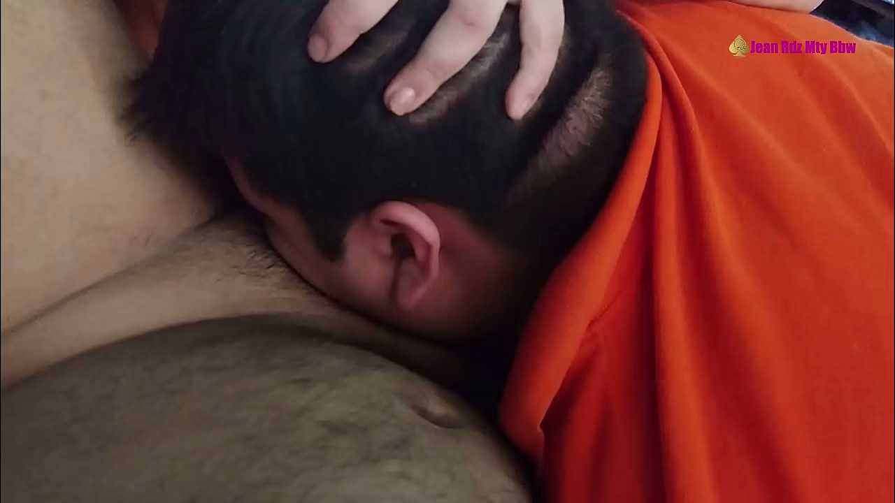 TRAILER Jean Rodr&iacute_guez Doble Mamada Bisexual 15 Minutos &ndash_ Ella y &Eacute_l Chupan Juntos al Amante en Casa NOW AVAILABLE ON XVIDEOS RED