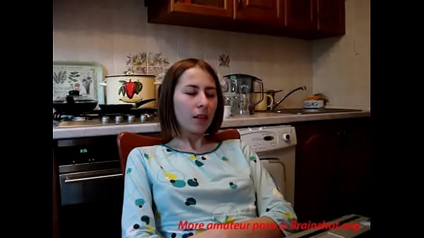 Teenie fingers to orgasm in kitchen