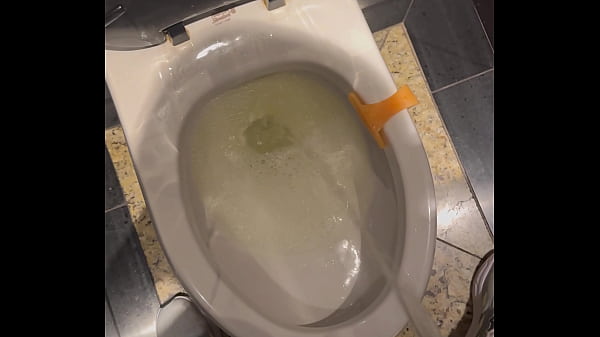 Karina Receives a Load Of Cum In Her Face In Public - KARINA & FREDO FACIAL CUMSHOT LIVE WEBCAM SHOW - GOAL REACHED - Premium Version - VOST - English Subtitles.