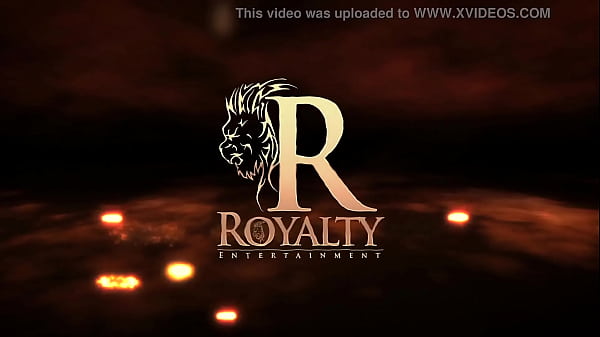 Roxi Red Gets Down And Dirty With Pinky XXX