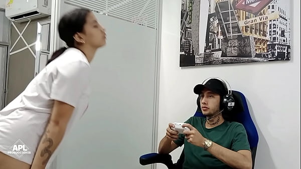 I'm so horny that I milk my Gamer boyfriend by giving him a good blowjob while he plays with his console