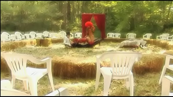 Nikky Has Outdoor Fetish Inspired Threeway Sex