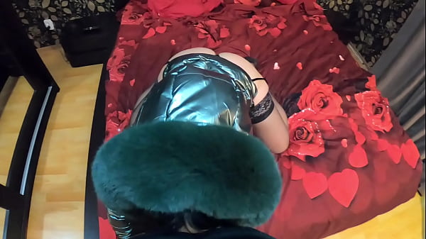 Green Downjacket Blowjob – Shiny Fetish & Cum on Coat