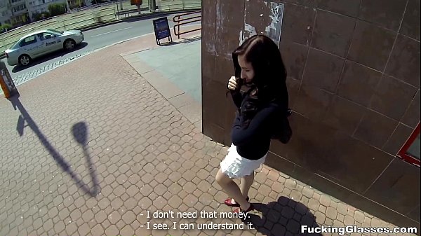Fucking Glasses - Out-of-town gal Jenny Diamond fucked outside teen porn